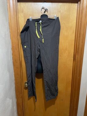 Scrub pants Chocolate XLT. M1